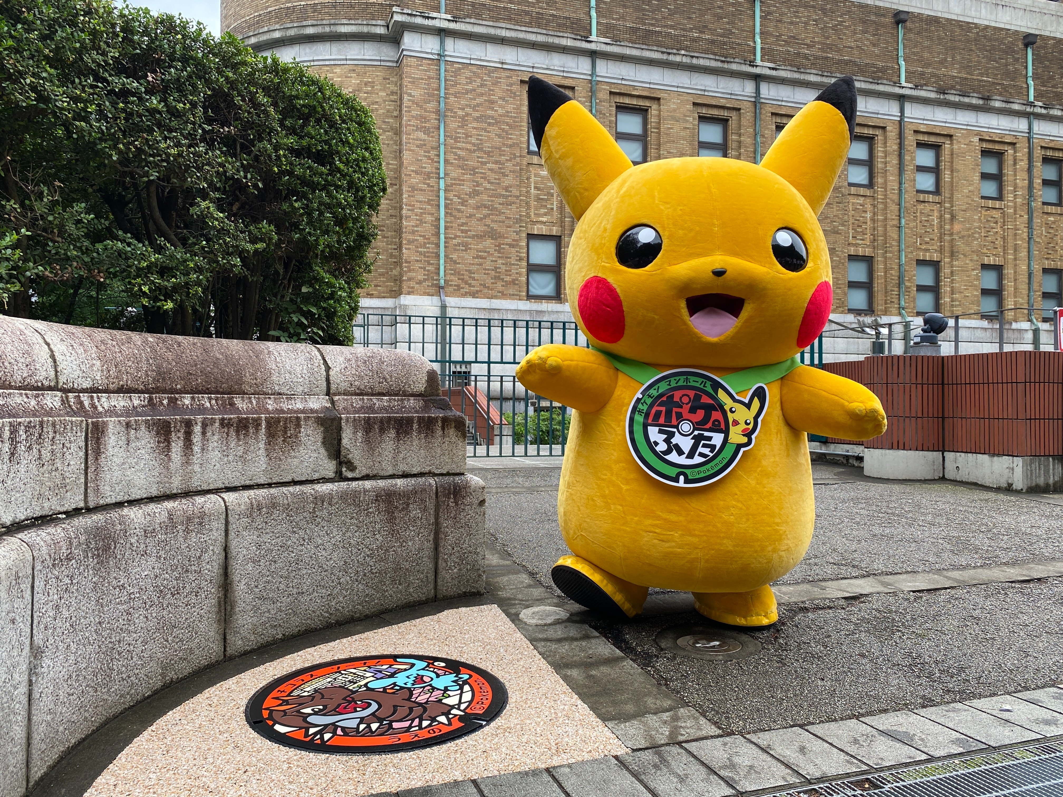 ポケモンだいすきクラブ編集部 公式 無事に台東区上野に ポケふた が設置されました ピカチュウもご満悦 T Co Jpysvj2lwq T Co Gu6inmvuky ポケふた 国立科学博物館 東京国立博物館 上野公園 T Co Yl4uf1vzwe