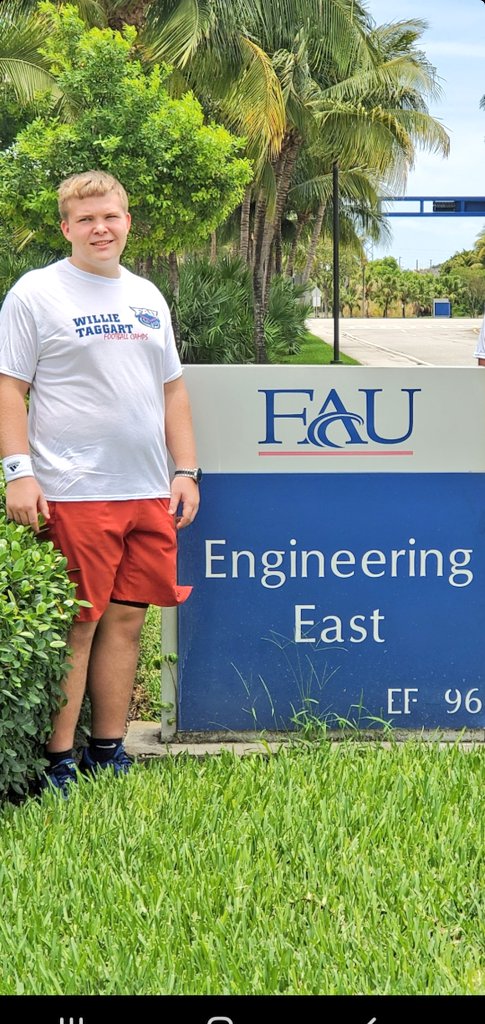 First college specialist camp. Any day you can put in hard work is a good day. Big thanks to FAU coaching staff for their time today. GO PACK!!!
<a href="/FAUFootball/">Florida Atlantic Football</a> <a href="/CoachWoodie/">Raymond Woodie Jr.</a> <a href="/4Warinner/">Ed Warinner</a> <a href="/coachkevin_55/">Kevin Davis</a> <a href="/bornbred09/">Coach Irvin Jones</a>