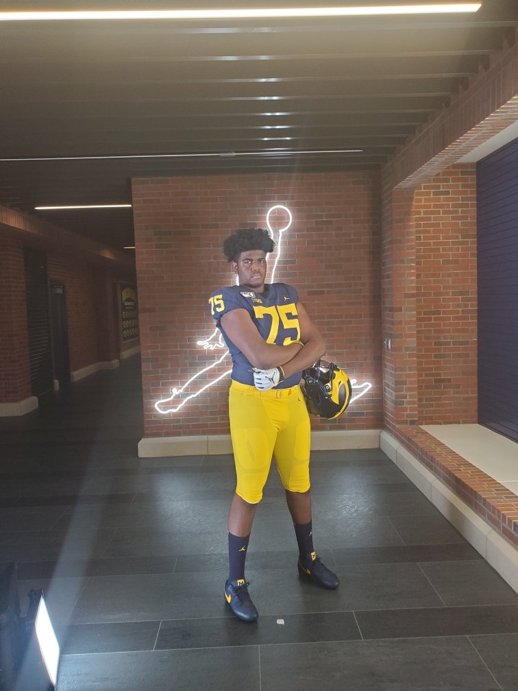 Enjoyed seeing <a href="/UMichFootball/">Michigan Football</a> in Ann Arbor today. Thanks for the great day. Can't wait to come back! <a href="/Coach_SMoore/">Sherrone Moore</a> <a href="/grant_newsome/">Grant Newsome</a> <a href="/PlayerProMorgan/">Courtney Morgan</a> #GoBlue