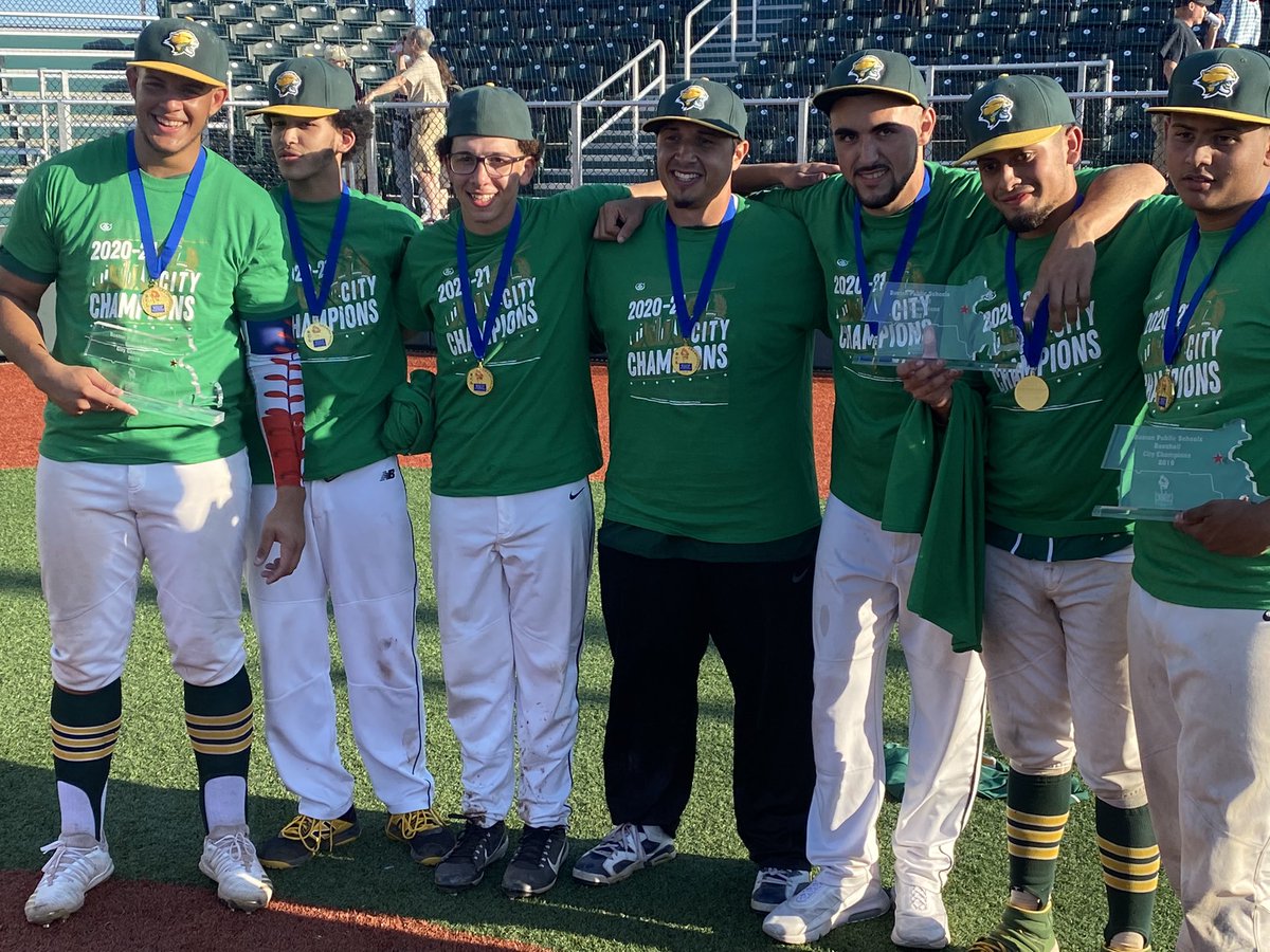 SnowdenIntBPS's tweet image. We did it!  Congrats to our Boys Baseball Team, who won a thrilling game 5-4 in extra innings against a tough @BostonLatinAcad team to win our third straight city title!  Great play by both teams today