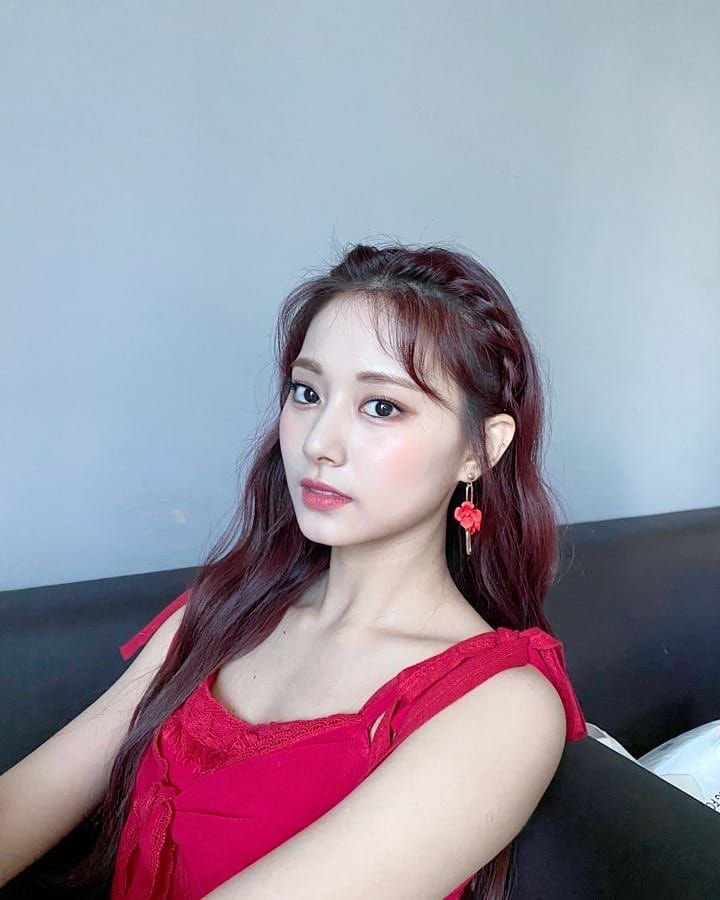 KpopBdays's tweet photo. happy birthday to Tzuyu from
TWICE!!🐙🐙

#jihyo #twice #once #nayeon #jeongyeon #momo #sana #mina #dahyun #chaeyoung #tzuyu #HappyTzuyuDay https://t.co/WURy2JAwtW