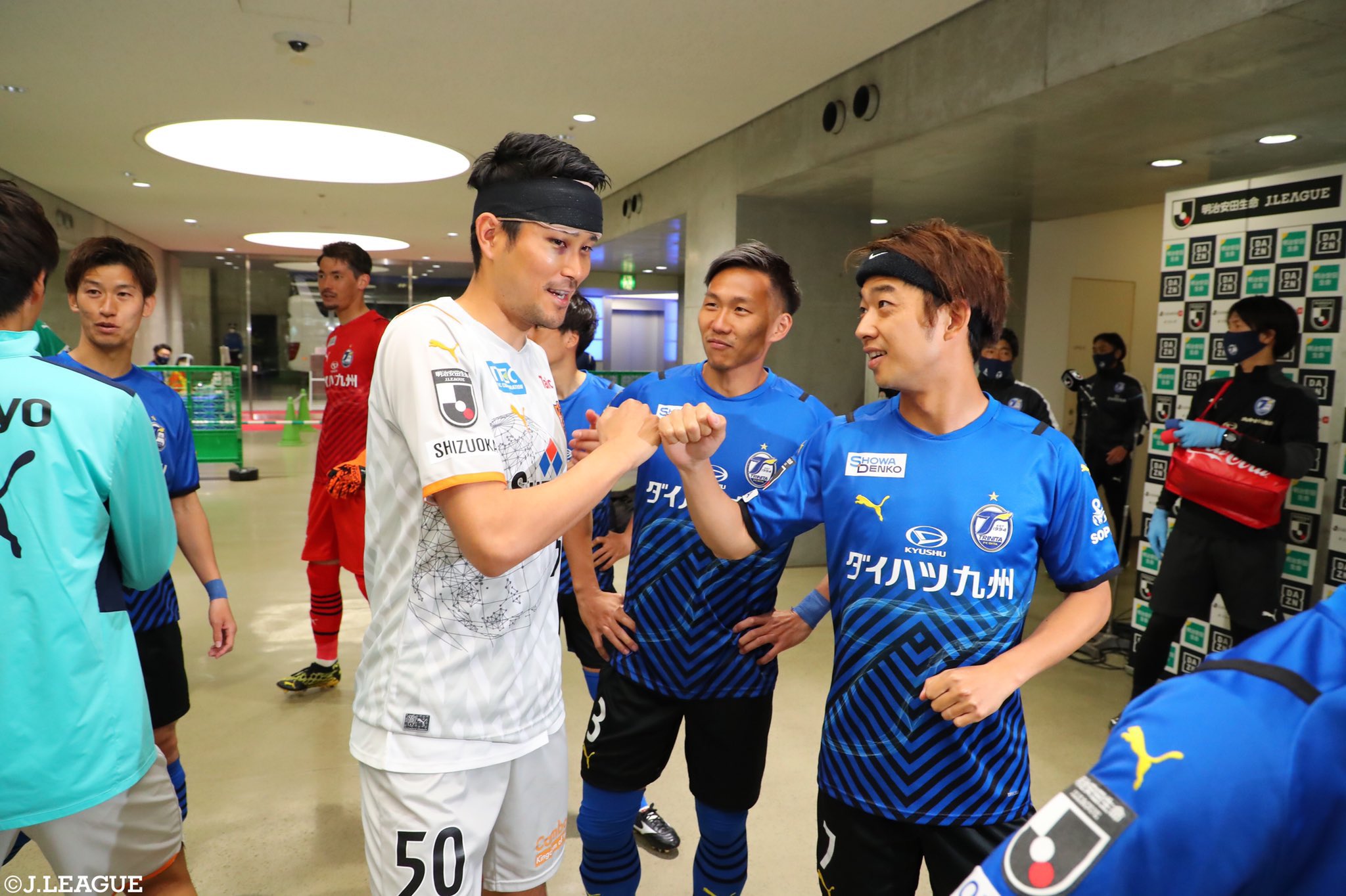 jリーグ 日本プロサッカーリーグ 本日 6月14日は 旧友の日 試合の外では笑顔でお互いを讃え合います 今日もリスペクトの気持ちを忘れず一日頑張りましょう jリーグ jリーグあいさつ jリーグ 日本プロサッカーリーグ 本日 6月14日は 旧友の日 試合の外では笑顔でお互いを讃え合います 今日もリスペクトの気持ちを忘れず一日頑張りましょう jリーグ jリーグあいさつ