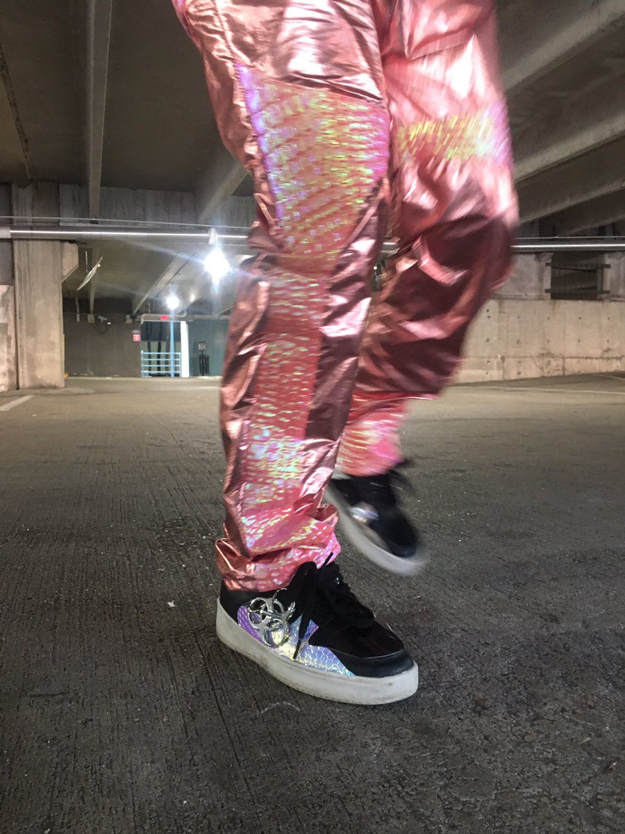 utterdemise's tweet image. Skinned me a dragon 🐉