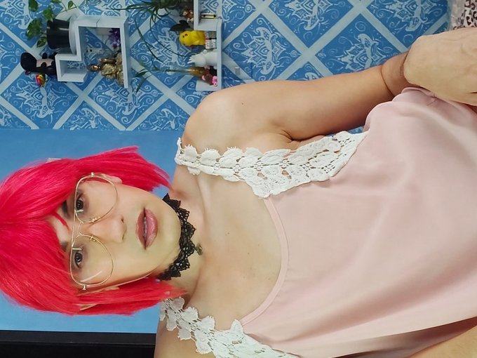 Bruna - I'm online right now on skyprivate (live skype show). my private profile: https://t.co/rXHKFblyyL Please RT. thanks! #camgirl https://t.co/leOGP6WElC