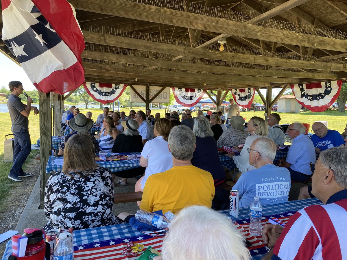 DemsGuthrie's tweet photo. Our Stars and Stripes Summer Cookout was a smashing success! 100 Democrats, inspiring speakers, great food, boats cheering for us from the lake…it’s a great day to be a Democrat in Guthrie County! Thanks to @RepCindyAxne, @RobSandIA and all who made this a wonderful event. https://t.co/z3aMj45Whk