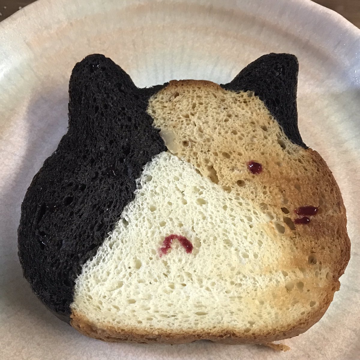 Twoucan ねこねこ食パン の注目ツイート イラスト マンガ コスプレ モデル