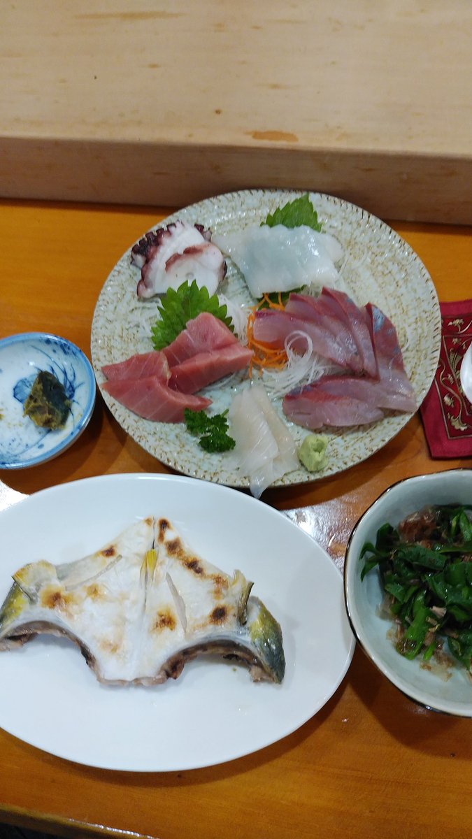 浜よし 那珂湊 茨城 那珂湊 寿司 とにかく新鮮 専属契約漁師から釣りたて旬の魚カサゴの唐揚げ頭から尻尾まで カリサクッと食べれます