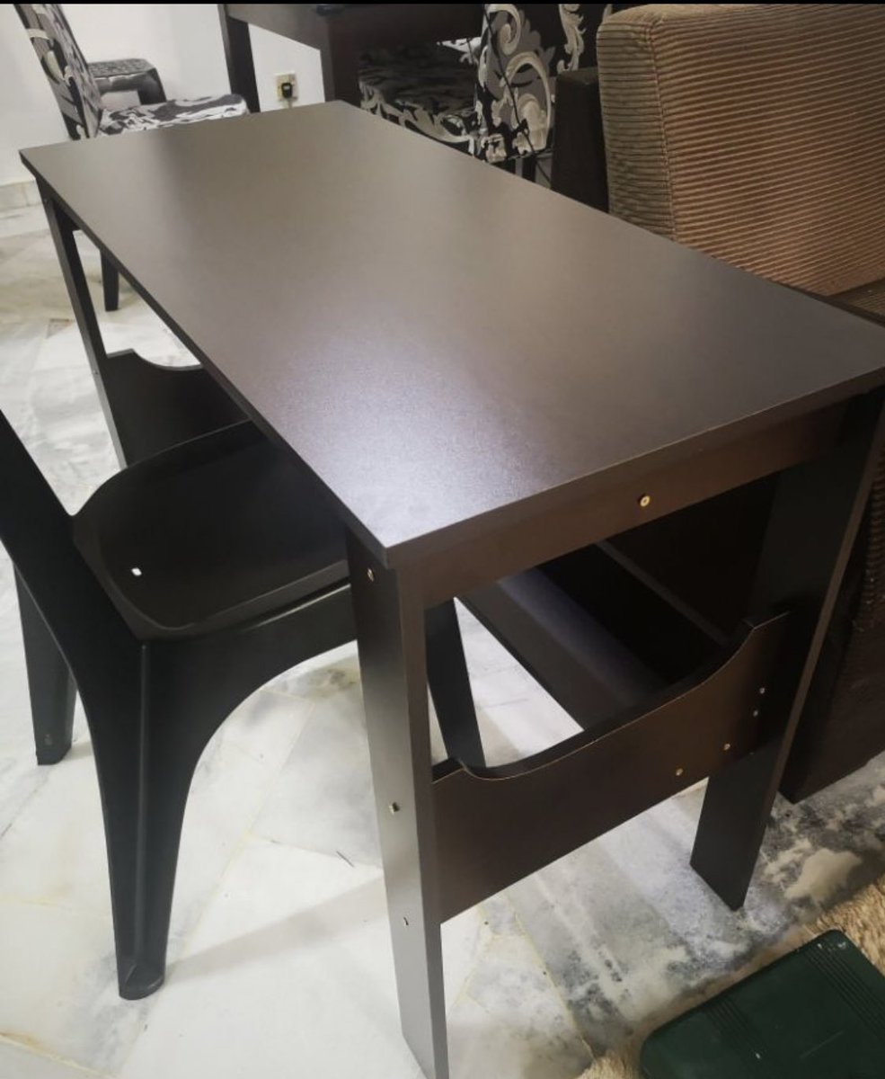 ainaimfoodies's tweet photo. Thread for Work from Home essentials🤩🤩

1. Home office table

Simple yet neat and beautiful😍
RM67.90

https://t.co/U2uoVSUoA4 https://t.co/RTrRBYNnT0