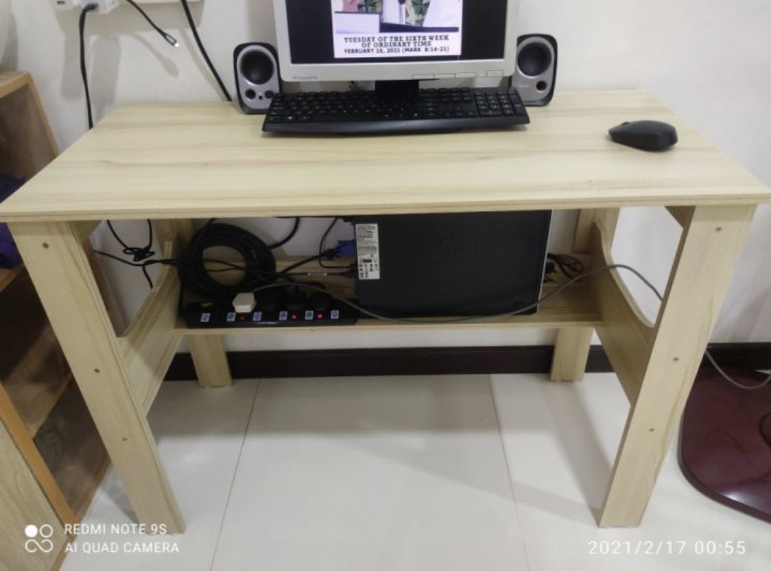 ainaimfoodies's tweet photo. Thread for Work from Home essentials🤩🤩

1. Home office table

Simple yet neat and beautiful😍
RM67.90

https://t.co/U2uoVSUoA4 https://t.co/RTrRBYNnT0