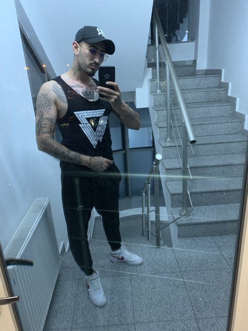 Hello guys who is here with me ? https://t.co/K6StxTxW6Q<a href="/tag/slavemaster"class="tags"><span>#slavemaster</span></a><a href="/tag/feetfinder"class="tags"><span>#feetfinder</span></a><a href="/tag/feetfethish"class="tags"><span>#feetfethish</span></a>