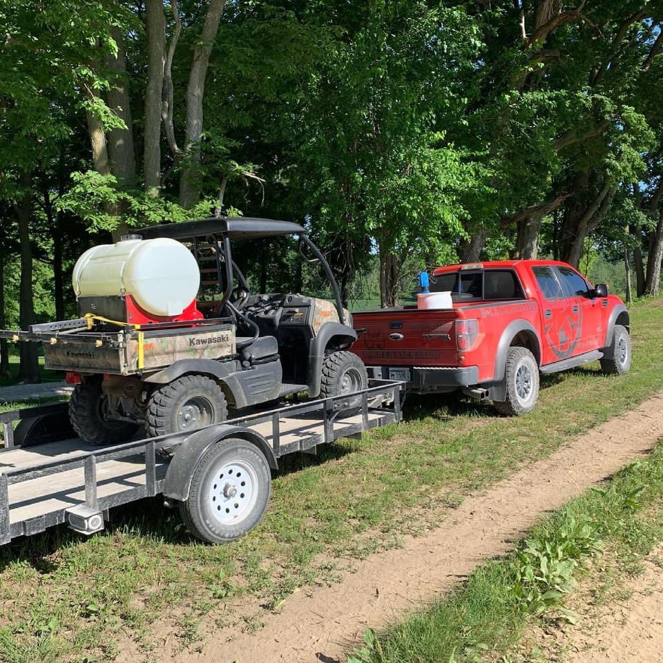 Buck_Chasers's tweet photo. Sunday fun day for me consists of spraying plots to get ready for my hunters success. #notimetorest #guidelife #outdoor #foodplotting #midwest #getoutdoors https://t.co/jMI3I9GiQh