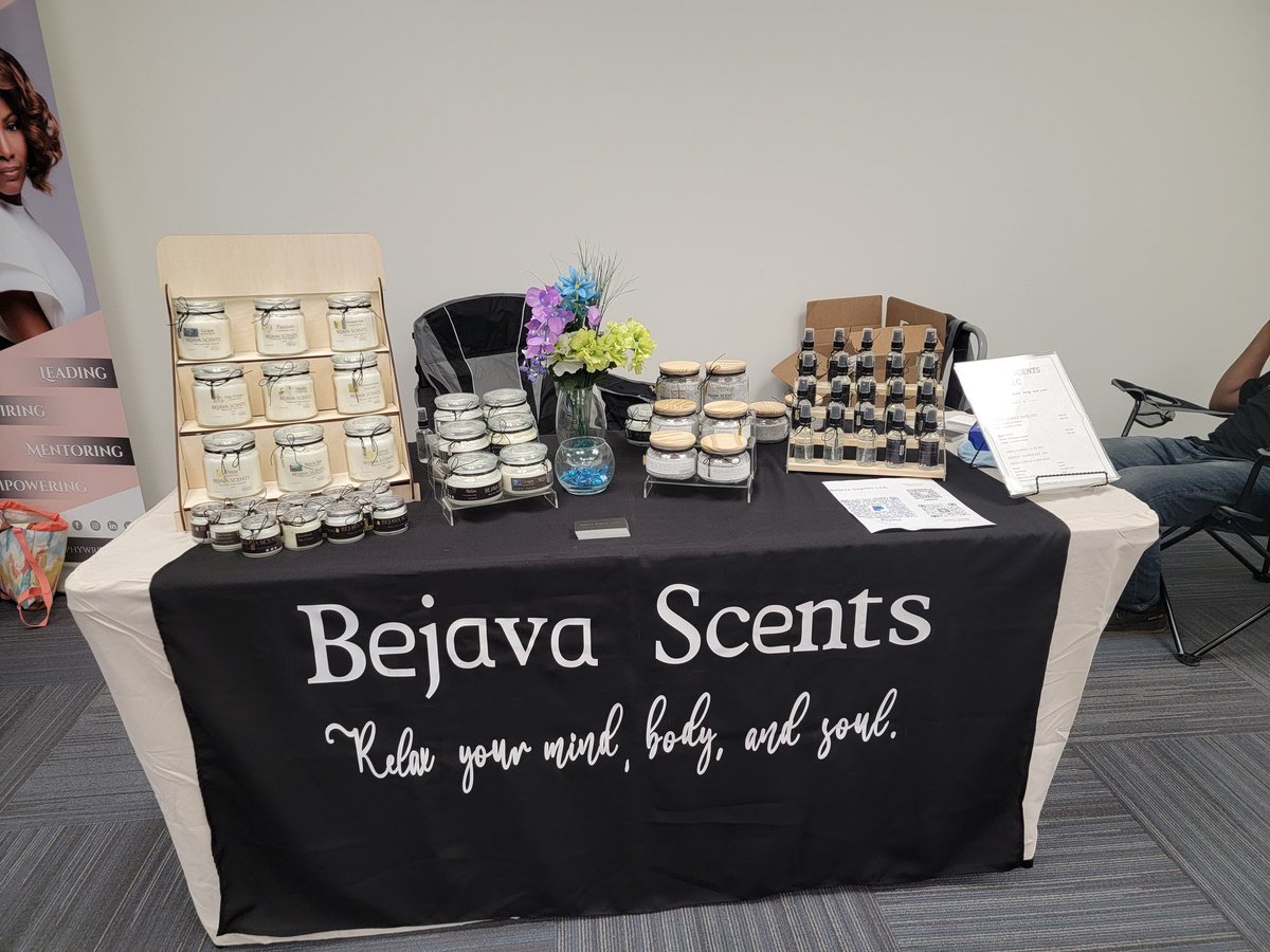 We had a good time meeting new people and other vendors.