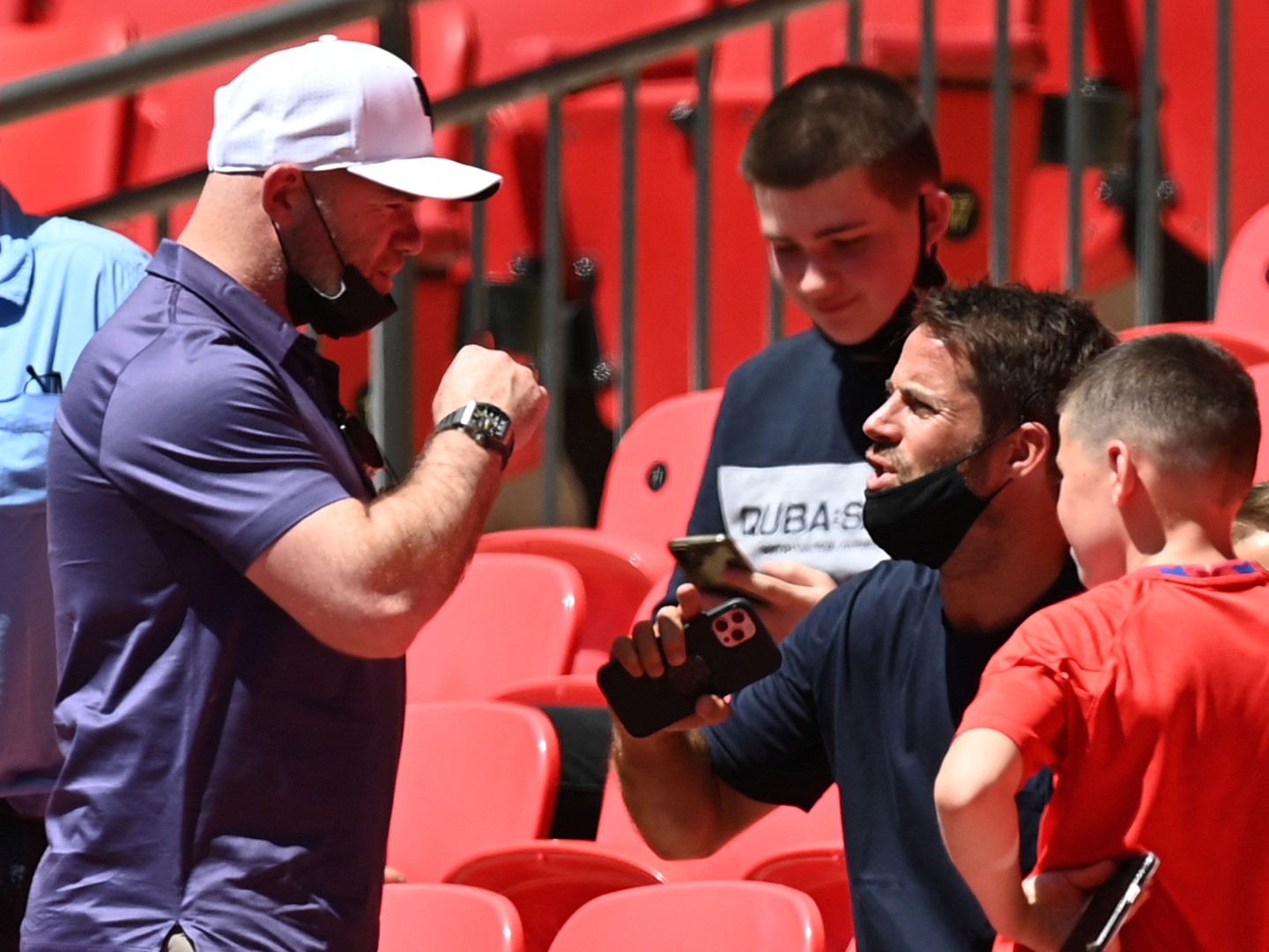 Goal Japan 観 戦 中 昨日の イングランド 代表 クロアチア 代表の一戦を レジェンド ルーニー も家族で観戦 Euro Eng Cro T Co Cvxa8dp3zs Twitter