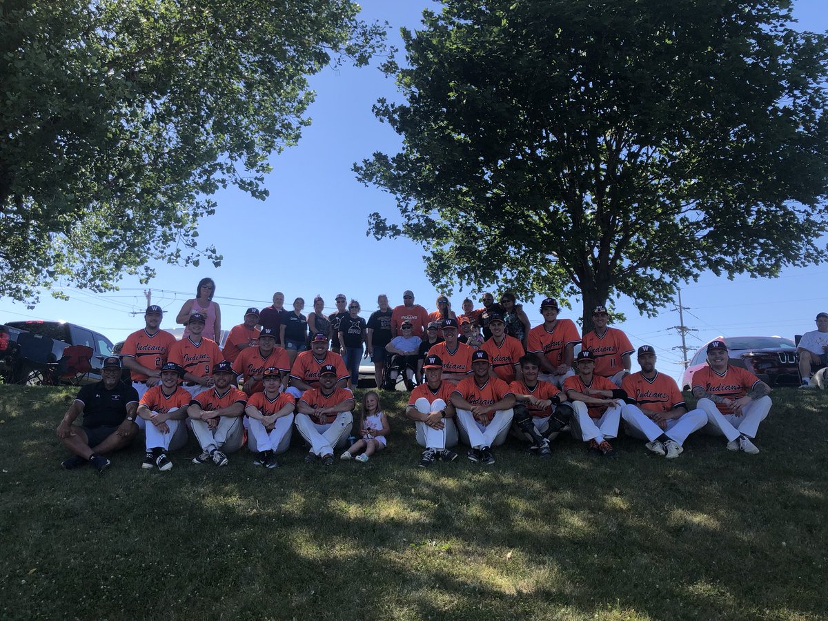 At Waterville today. Mom in the middle, game sponsor Lucille Grose taking in her 1,374 Indian game, pretty close tho surrounded by her tribe. #roll