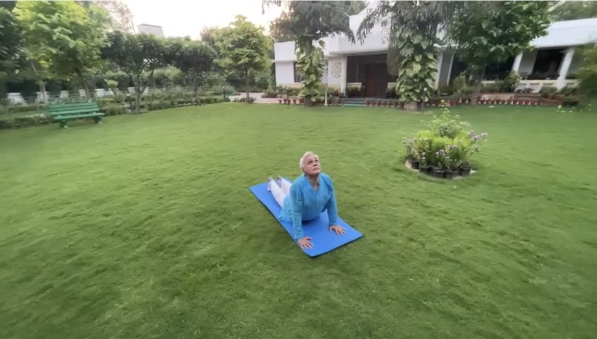 Secretary_MoHUA's tweet photo. The 12 postures that make up the Surya Namaskar are a way to pay respects to the Sun. The sun rays help revitalize &amp; energise the body, refreshes the mind &amp; helps you unwind to stay active &amp; fit throughout your day.

#InternationalYogaDay https://t.co/690tKG9Be2