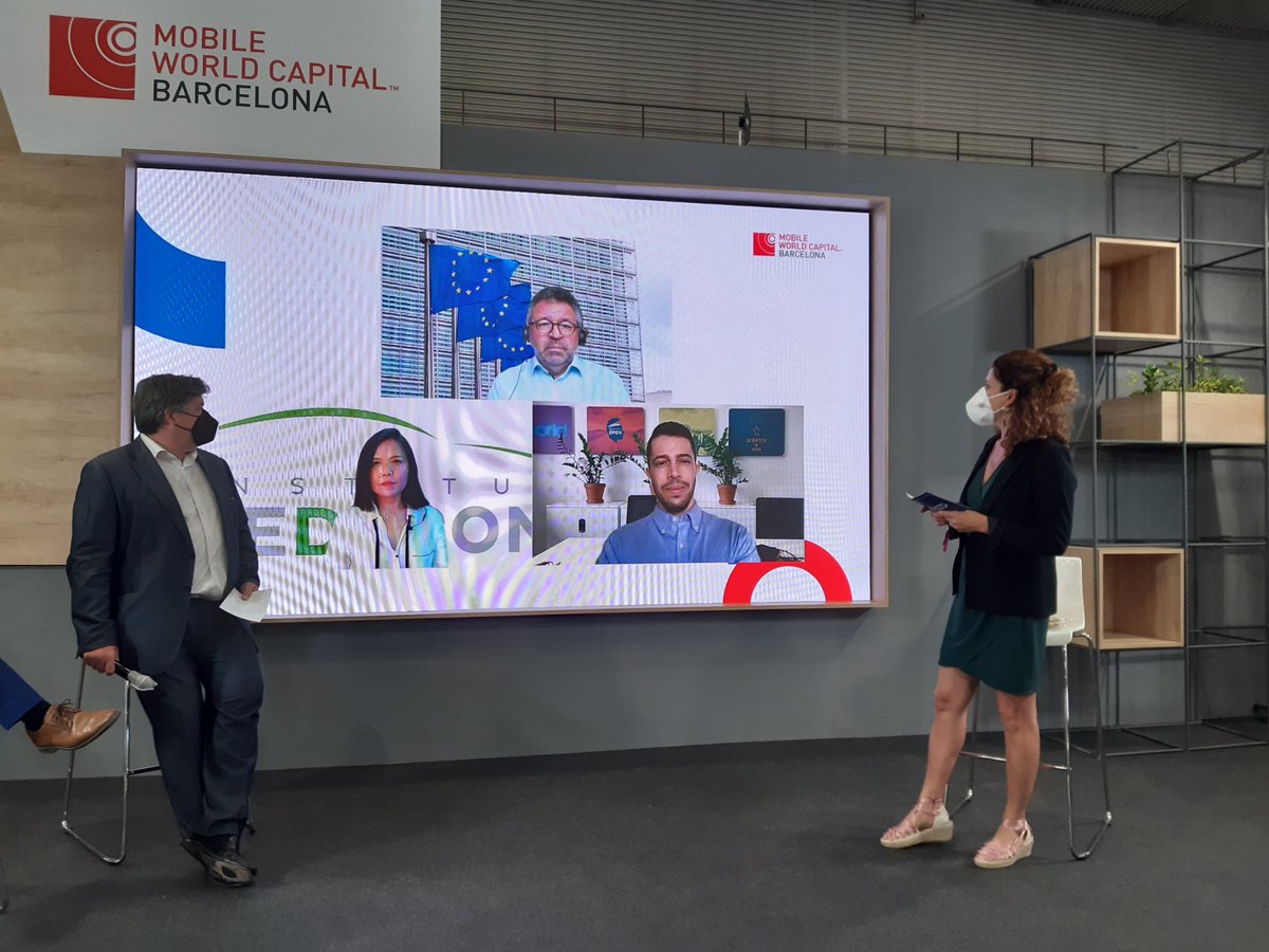 Great panel of <a href="/5GMED_EU/">5GMED</a> cross border corridor project #V2X at <a href="/MWCHub/">MWC</a> #MWC21 presented by Raul Gonzalez <a href="/cellnextelecom/">cellnex</a> Tomeu Sabater <a href="/MWCapital/">Mobile World Capital Barcelona</a> Xavier Daura AAE <a href="/AbertisAutopist/">Abertis Autopistas</a> moderated by <a href="/MoniqueCalisti/">Monique Calisti - @moniquecalisti@mastodon.social</a> <a href="/Martel_Innovate/">Martel Innovate</a> <a href="/Atos/">Atos</a> <a href="/5GPPP/">5GPPP</a>  <a href="/i2CAT/">i2CAT Research Centre</a> <a href="/CttcTech/">CTTC</a> <a href="/vedecom/">VEDECOM</a>