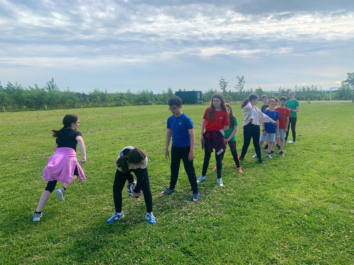 P6Calderwood's tweet photo. We played some fun team building games in the glorious sunshine today🌞 #funinthesun https://t.co/TE8rN6mzN1