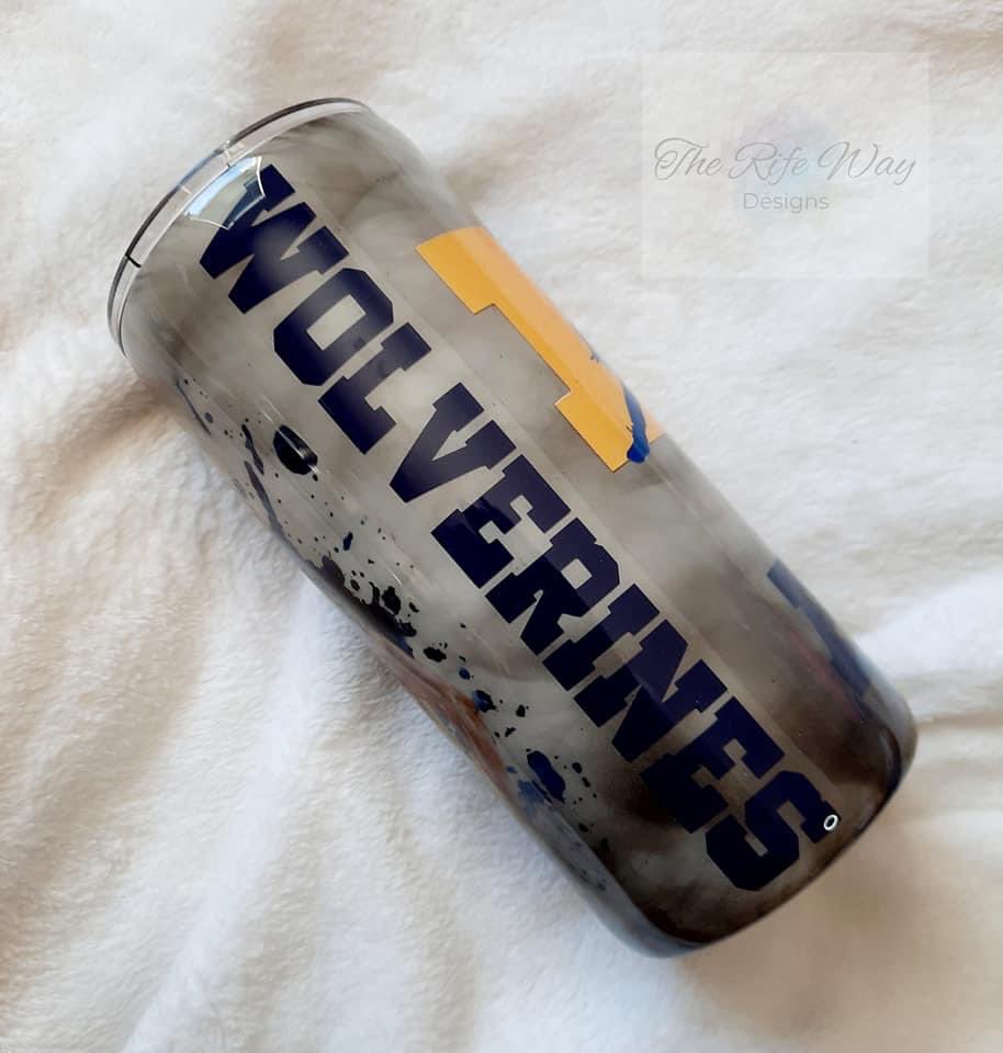 buckets2322's tweet photo. This Trey Burke Michigan Wolverine smoke cup was 🔥made with real smoke the Tom Brady one is even better too #MichiganBasketball #Wolverines #basketballneverstops #Art follow her on Facebook! “The Rife Way Designs” #RifeWayDesigns https://t.co/K3OHaKlHpv