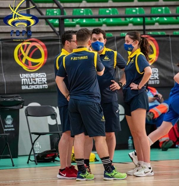 canastastur's tweet photo. #PlanetaMini2021 Queremos agradecer a @Juanfransport @lvarGjn @luciasf21 #DavidRubio @CarlosEstebanEB #Chote @sarafraile7 su compromiso, dedicación e ilusión en este camino tan importante para nuestros peques. ¡QUÉ GRANDES SOIS! Va por ti también, @iregarcia168. #MiniAstures 💙💛 https://t.co/JTCCd2wYkb