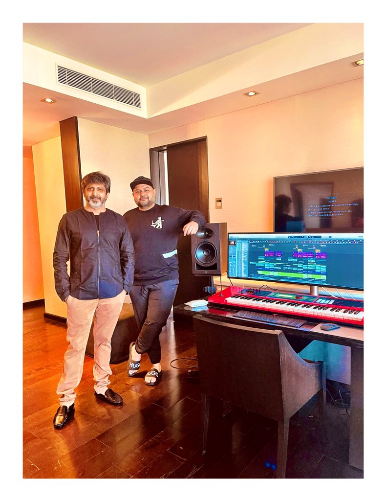 MusicThaman's tweet photo. And Here We Start #Chiru153 ❤️ with @jayam_mohanraja 

It’s time to show love to Our beloved #Megastar #chiranjeevi @KChiruTweets gaaru ⭐️⭐️⭐️⭐️⭐️

And guys this is goona be super high stuff for sure !! ❤️

#godbless https://t.co/RHim4ggd7o
