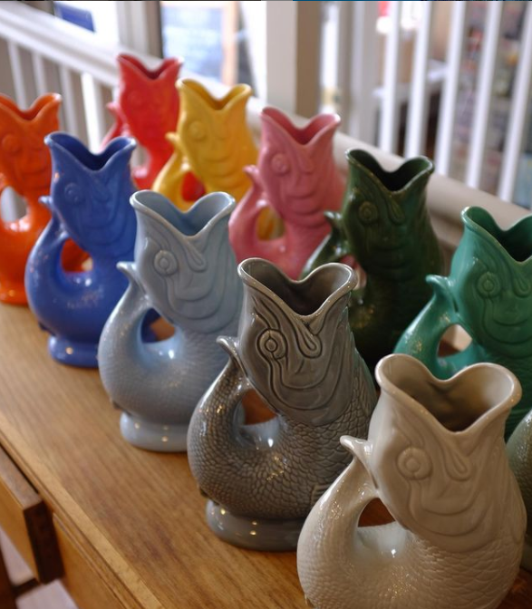 All the ducks are in order! Well, fish in this case. 

Sitting pretty at one of our #TOGJ retailers.

📷: @cooksgalleryltd (Instagram)