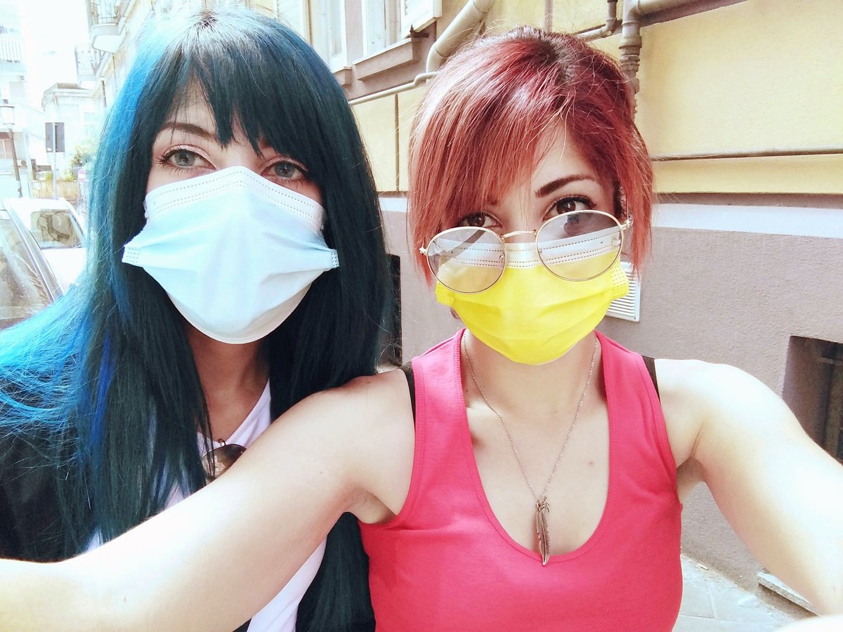 FiammahPrice's tweet image. Traci's Angels 💙❤️
with my Sis @claudiaclairef1 !
#traci #bluehair #redhair