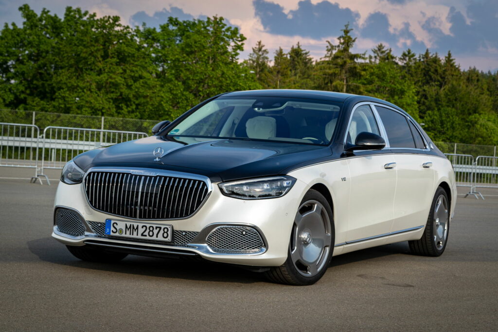 mbmaybachfans's tweet photo. Pinnacle of luxury: 2021 MAYBACH S680 V12 4MATIC π
πΈ: @mbpassioncom
#mercedesbenz #mercedesamg #mercedesbenzmaybachfans #s63 #s63amg #w222 #sclass #s560 #s650 #s500 #s600 #s400 #mbux #newsclass #w223 #s580e #mercedes #digitallight #s680 #s63e #s73e #s63eamg #s73eamg #s65 https://t.co/EPcqFCLKjq