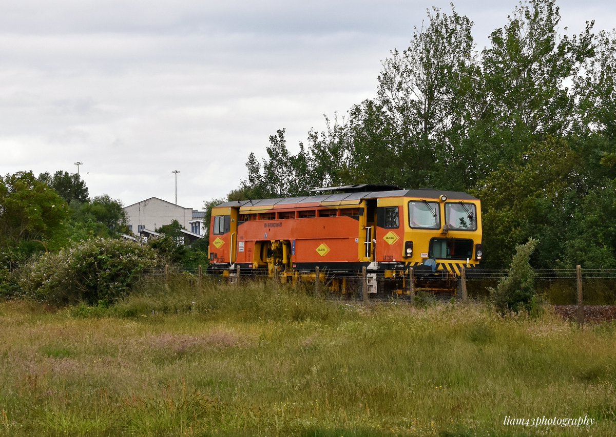 liam43photos's tweet image. @ColasRailUK tamper DR73931 travelling to Rugby D.E.D from Dorchester South ISU(CE) #RailTamper #ColasRail #TrackMachine #DR73931 #DorchesterSouth #Poole #Rugby #Photography #nikon #nikonphotography #nikonphotographer
