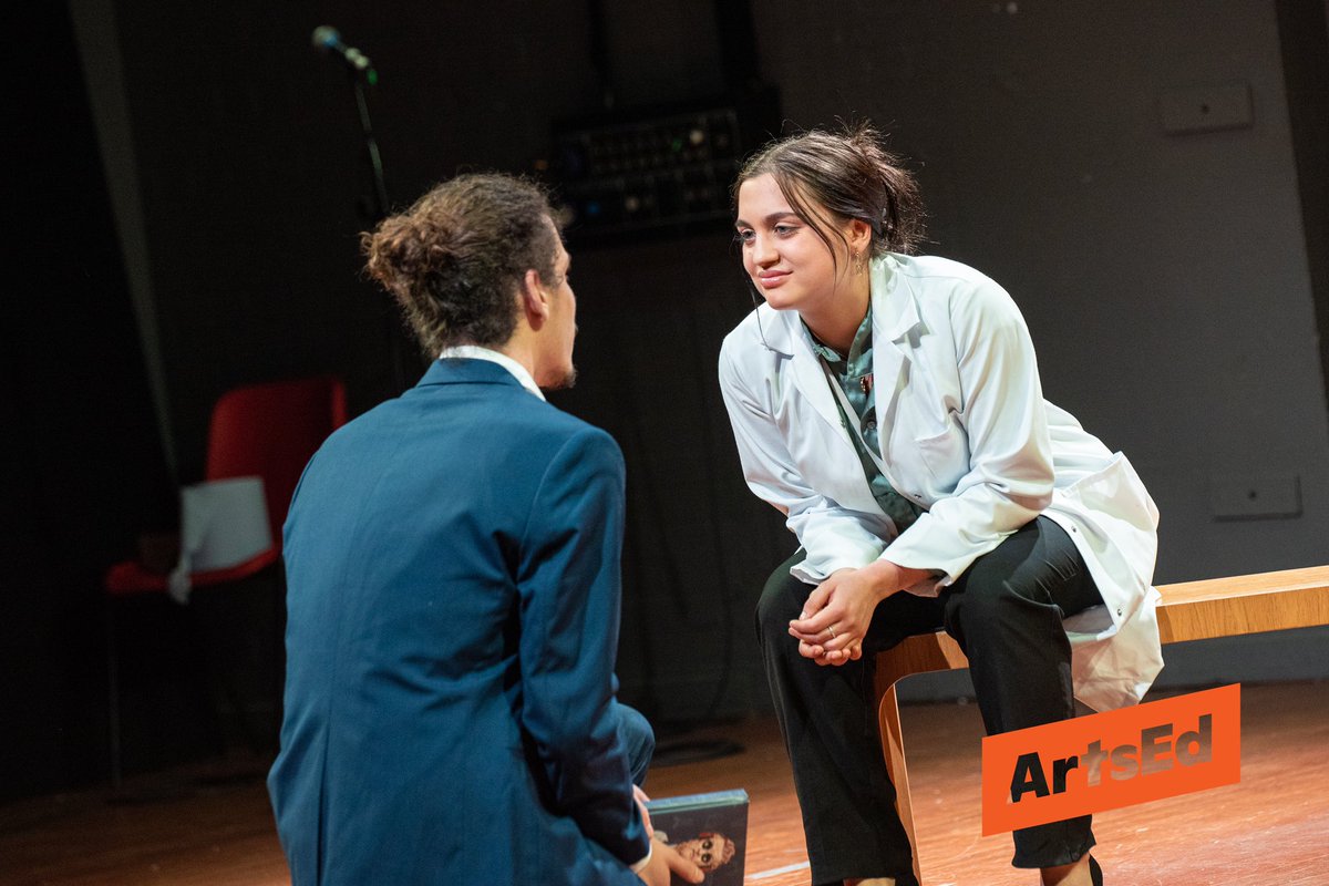 EVatvani's tweet photo. Dr Lorna James in ‘The Effect’ by @lucyprebblish. 
Directed by @_StevenKavuma.
Performed at the @LyricHammer. https://t.co/diLLhy4zO7