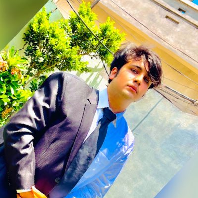 usmanmalik231's tweet photo. #Shafqatmehmood #caexams #24junefaizabadprotest #NCOC #MoonisElahi #CancelExamsSaveLives #NewProfilePic #FutureLawyer #3yearsleft #beauty #Bluisheyes https://t.co/g476v11H4J