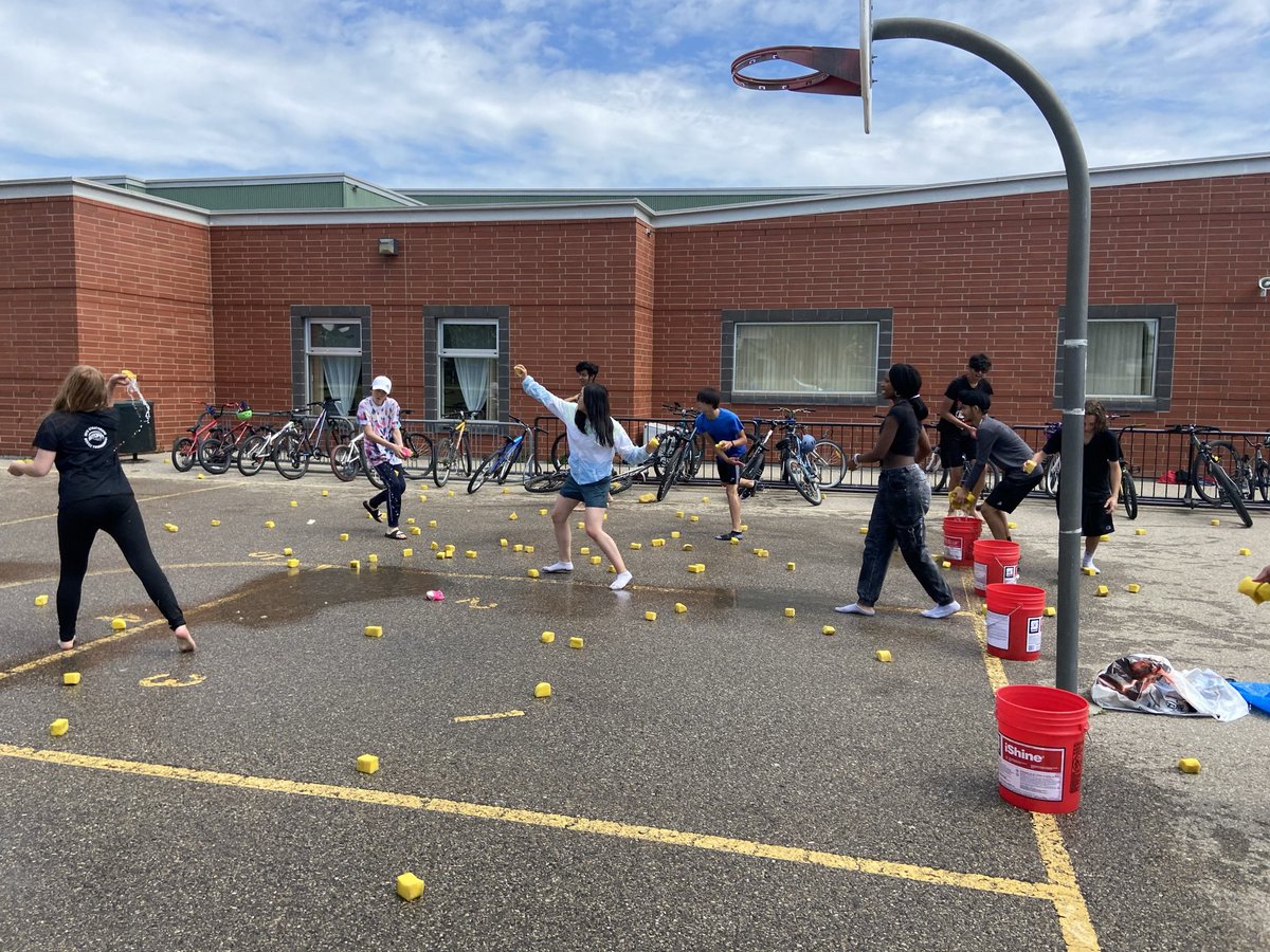 CLMSrvs's tweet photo. When you can’t have a whole school sports day, you still have the fun water stations in PE class! #rvsed https://t.co/doRfGHjGhW