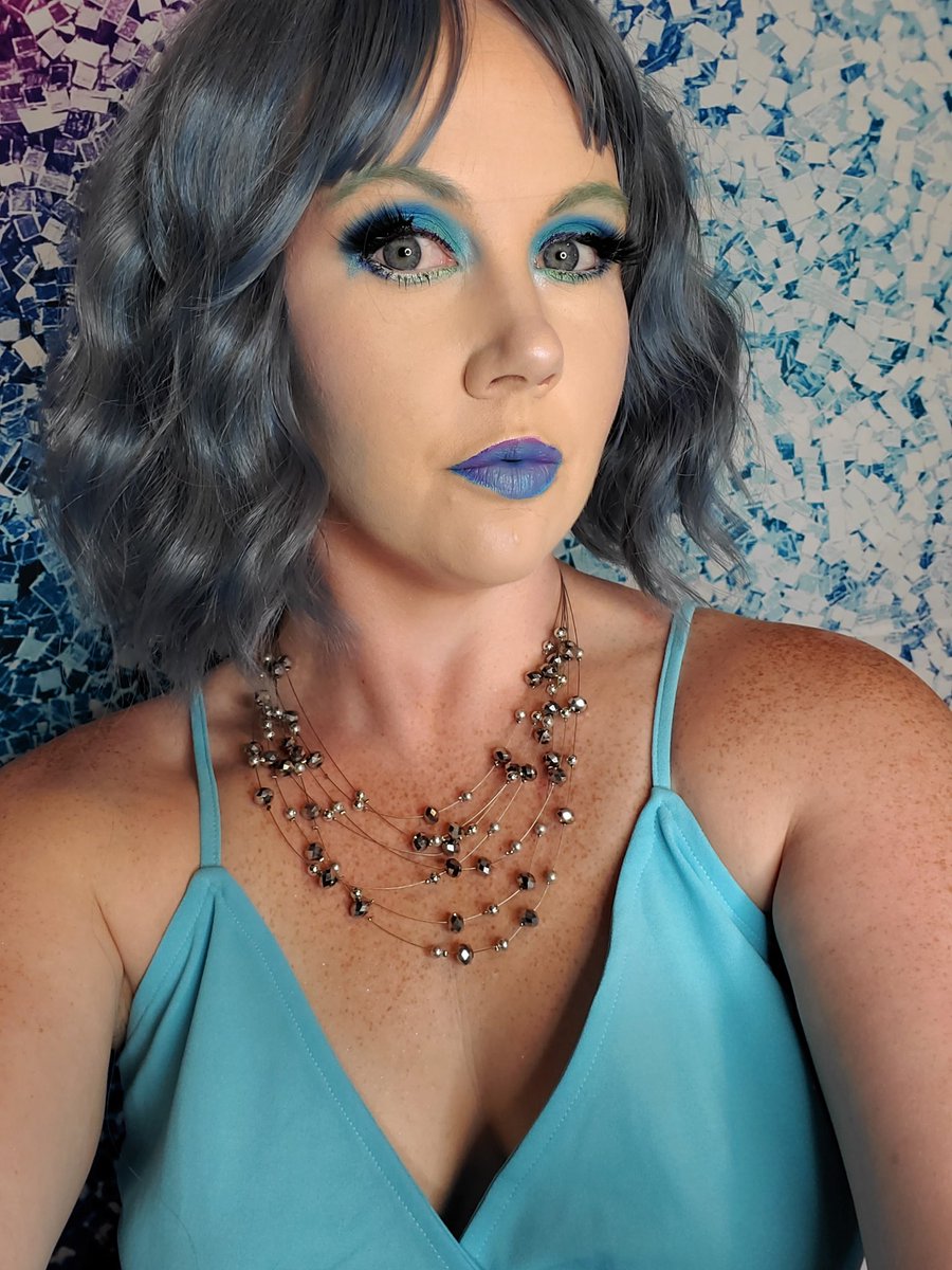 Buffa514's tweet photo. πRainbow Weekβ€π§‘ππππ Day 5ππππππ #makeupwithmanda #rainbowweek #bluemakeup #pride #pride2021 #pridemakeup https://t.co/HGWaVa7oxF