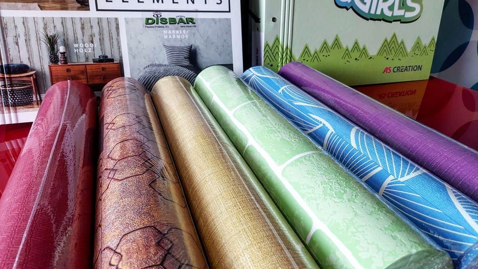 DisbarSL's tweet photo. En Disbar Papeles Pintados creemos que las personas son tan diversas como los colores para decorar tus #paredes 
Feliz día 28 de junio, Día Internacional por los derechos del colectivo LGTBIQ ❤🧡💛💚💙💜
#decoracion #papelespintados #pride #lgtbiq https://t.co/EUqStGFVAE