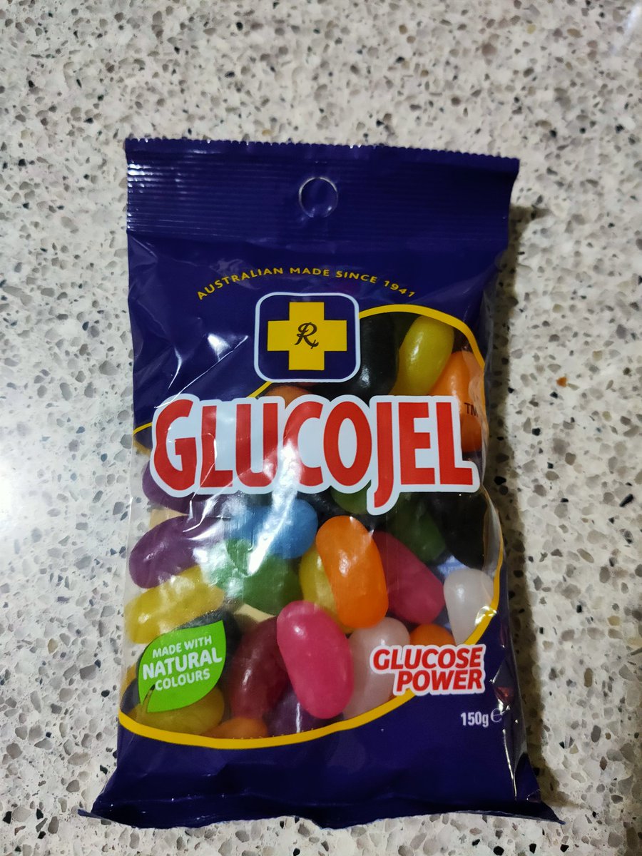 Chrus_3's tweet image. Tonight&apos;s #toursnacks.... Coloured SUGAR! =]
#sbstdf #couchpeleton