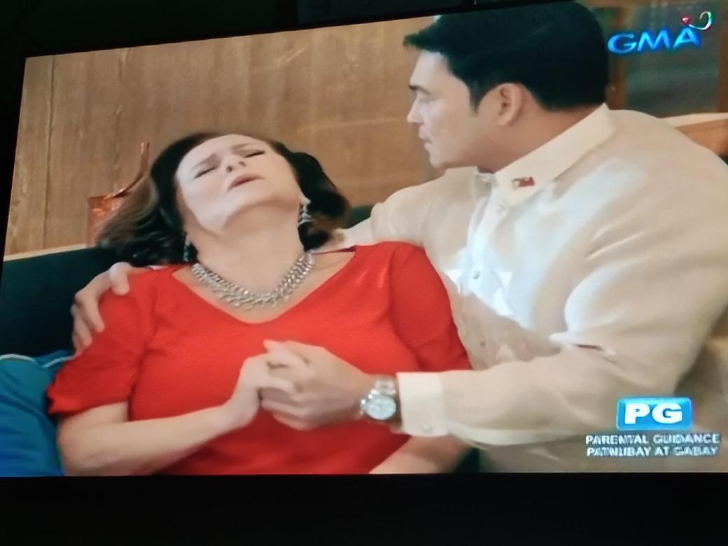prttysxnya_'s tweet photo. Nagpapalusot Mama ni Glenn Hahaha
#FirstYayaEverAfter 
@sanya_lopez @SanyaWarriors https://t.co/6yfn4q88na