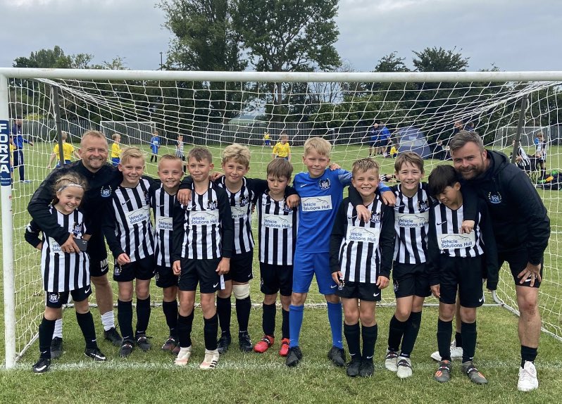WestellaJuniors's tweet photo. #PlayersWanted @ERFutsalClub @EastRidingFA @Awards_FC_ https://t.co/fpKGjkJFnn