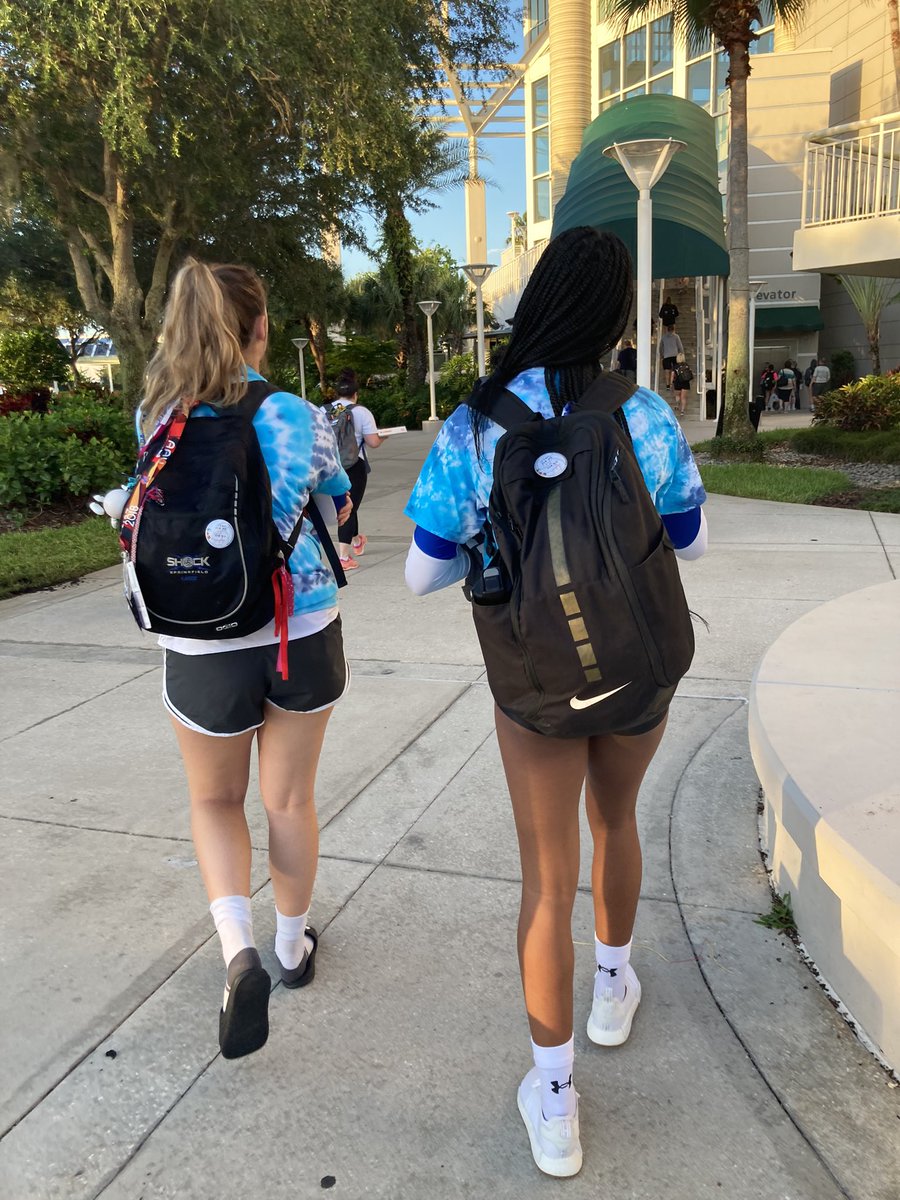 pie12's tweet photo. Going to be some #CS8 action in the next match of 17UA Classic Nationals. @Shockvball1 17UA versus Illini Elite White. All the way to Orlando for some tough central IL VB!! @laurakaiser24 @chlobyrddd @jennaadorman @hankattin 🏐🏐 https://t.co/mQdDklalM0