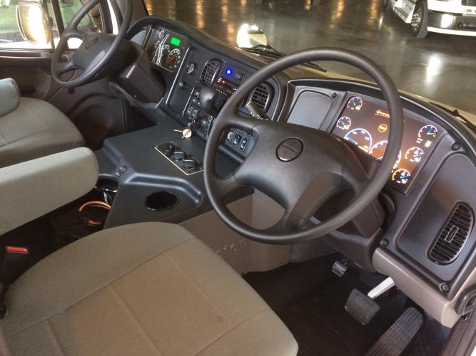 Bucher_BMNA's tweet photo. Lack room and options in your street sweeper cab❓
Behind the wheel of the #SportChassis DualSteer, left or right, it doesn’t matter if you’re tall or short, big or small.
🔗 https://t.co/pOSwVBPwBF
#BucherMunicipal #DrivenByBetter #EndlessSweepingSolutions #FirstPassSweeping https://t.co/yfKMgCM5ke