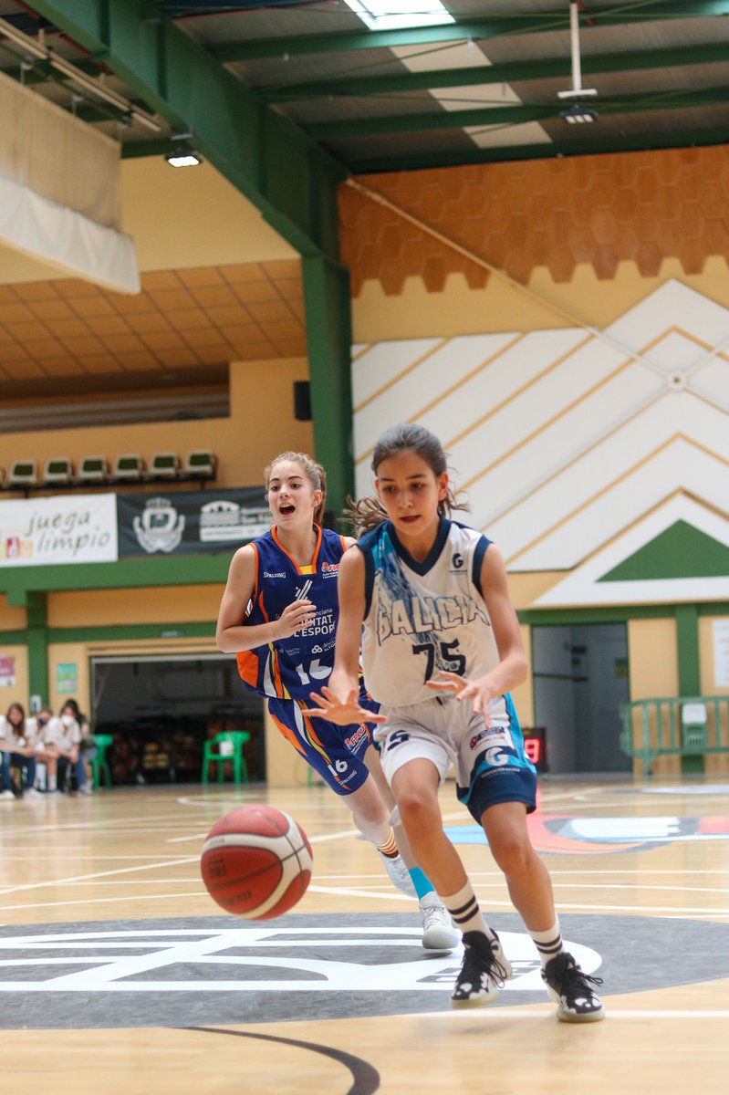 FGB_Baloncesto's tweet photo. #PlanetaMini2021 🏀Galicia en xogo ⛹🏻‍♀️👇

🔛5️⃣-6️⃣ Posto 
🏀 @fbcv_es 
🏀 Galicia
✅ Final 5️⃣5️⃣-6️⃣3️⃣

#seleccionsgalegasFGB https://t.co/sA7nSiErES