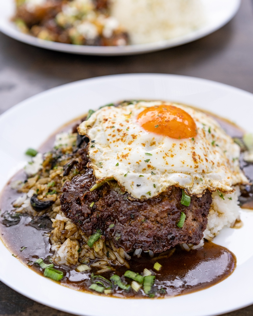 Start the week with our popular dish - The Loco Moco! We use great quality brisket patties and cover them with our mushroom gravy under a bed of our hot steamy rice 😍🍳

We're open until 10pm for indoor and outdoor dining. We're also available for takeaway and delivery!