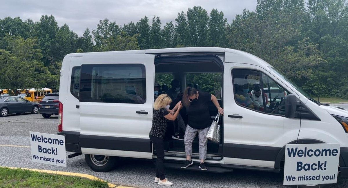 ArchwayPrograms's tweet image. After a long 455 days of being temporarily closed, Archway’s Adult Counseling and Therapy (ACT) Partial Care Program has officially re-opened its doors! Please join us in giving everyone a very warm welcome back!!  #ArchwayFamily #WeLoveOurClients #WeMissedYou #AdultPartialCare