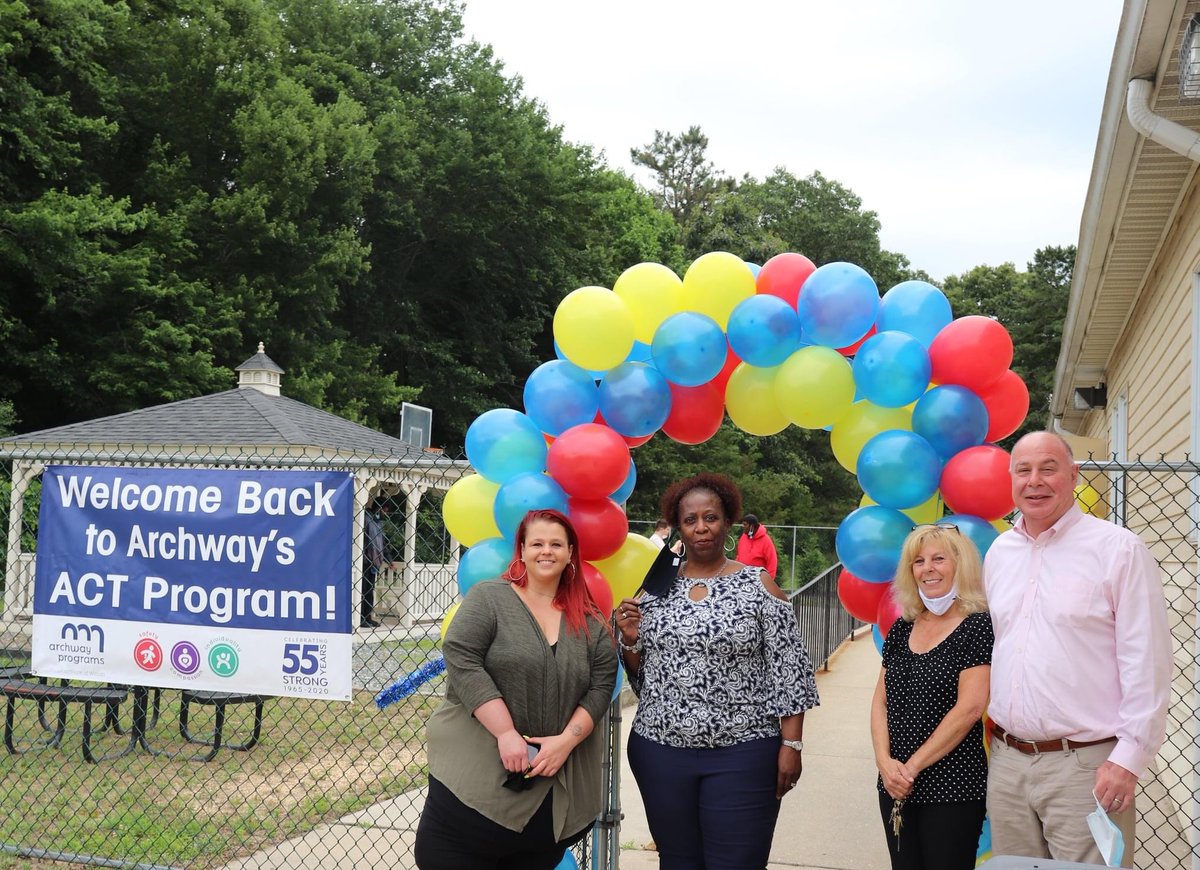 ArchwayPrograms's tweet image. After a long 455 days of being temporarily closed, Archway’s Adult Counseling and Therapy (ACT) Partial Care Program has officially re-opened its doors! Please join us in giving everyone a very warm welcome back!!  #ArchwayFamily #WeLoveOurClients #WeMissedYou #AdultPartialCare
