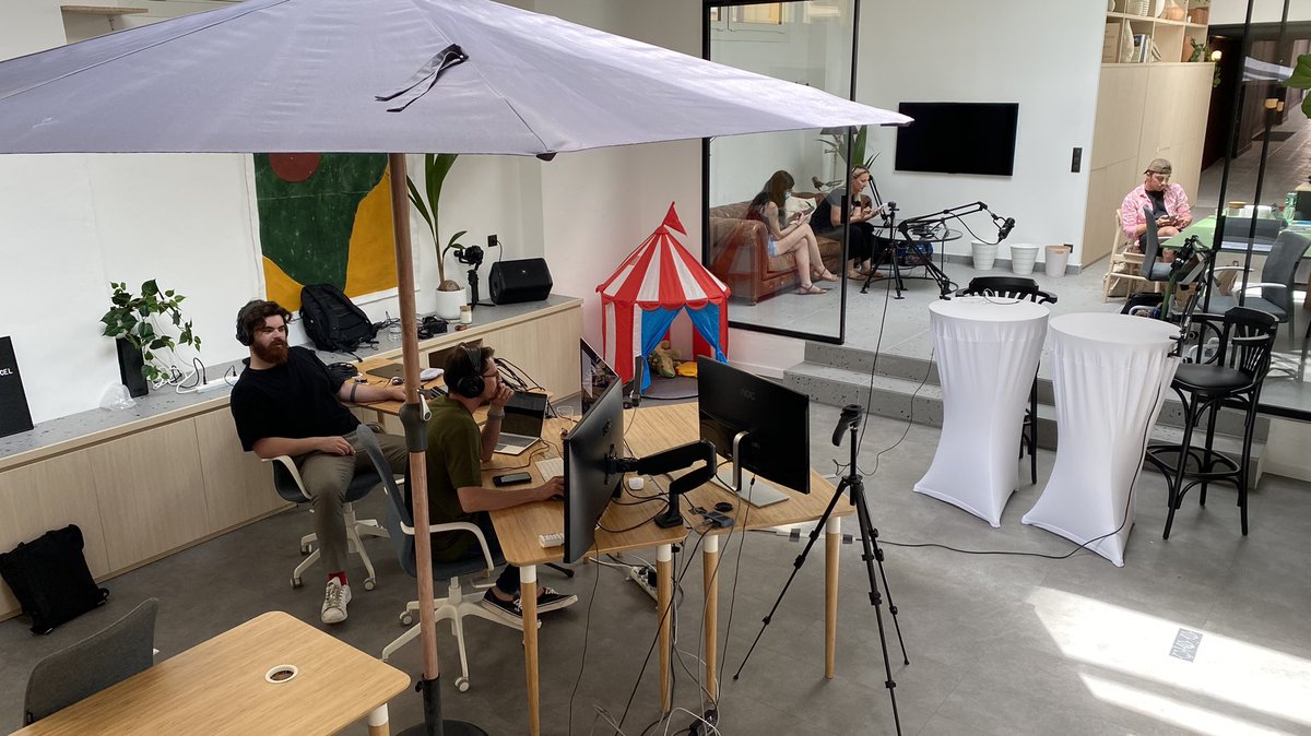 maison david et marcel tweet media