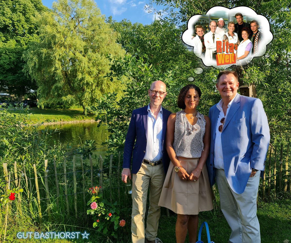 michaela_deluxe's tweet photo. Mein erstes richtiges Event nach dem #Lockdown 🥰 Es war ein richtig schöner Abend 🥰
#GutBasthorst #FaceClub #DANKE #LutzHerkenrath #SörenBauer #Deluxe
https://t.co/Jwt9ZLaIK1 https://t.co/kdIcSsRWky