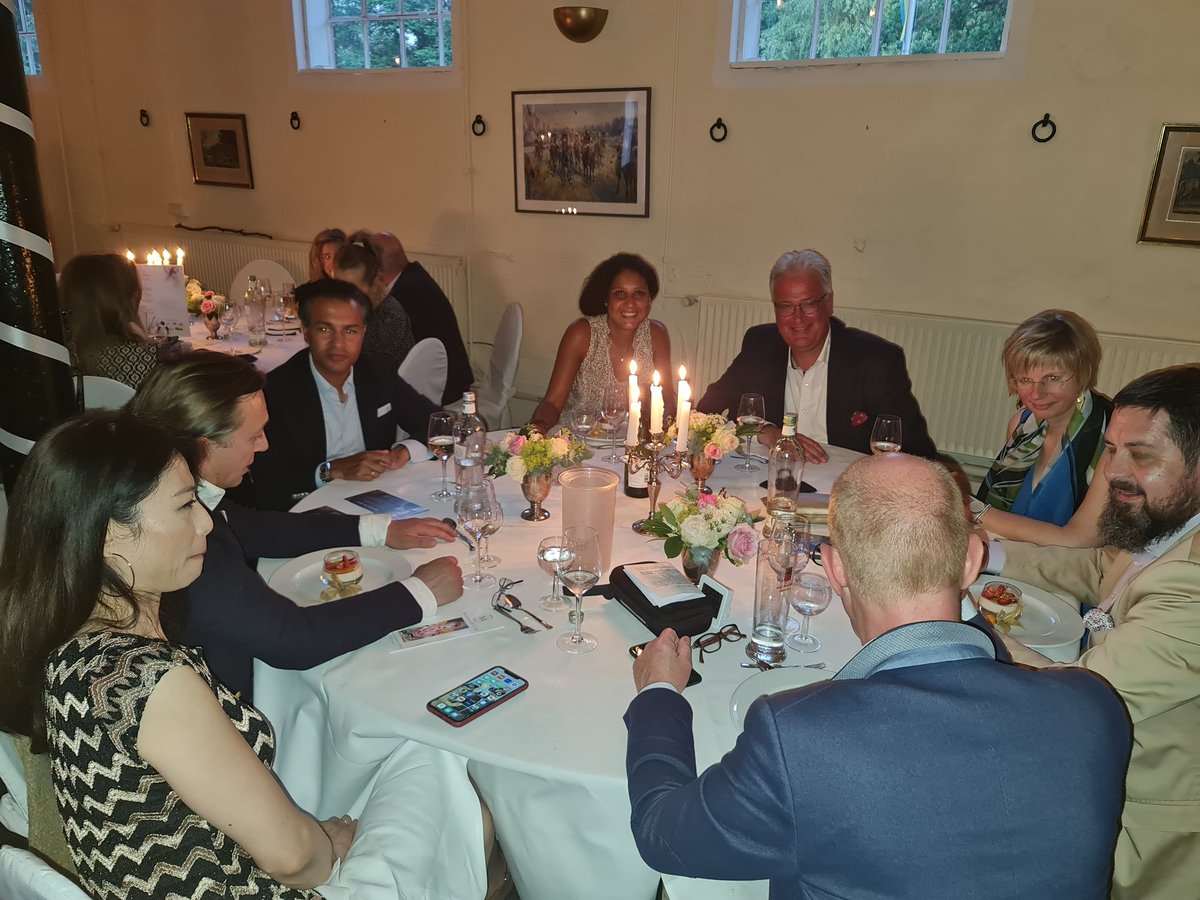 michaela_deluxe's tweet photo. Mein erstes richtiges Event nach dem #Lockdown 🥰 Es war ein richtig schöner Abend 🥰
#GutBasthorst #FaceClub #DANKE #LutzHerkenrath #SörenBauer #Deluxe
https://t.co/Jwt9ZLaIK1 https://t.co/kdIcSsRWky