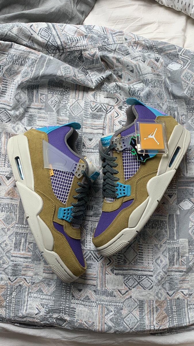 climbzzer's tweet photo. Une douceur 🌊
#jordan4 #union https://t.co/9fuaOHdwbN