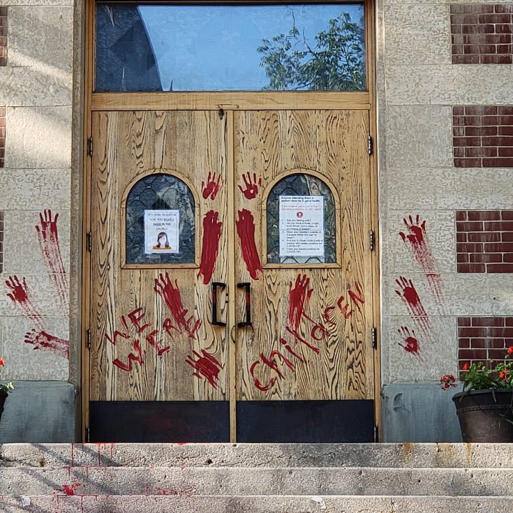 SpoilerTheyDie's tweet photo. This week, Logan tells Kat about one of the worst parts of Canadian history.
https://t.co/UYN7r9FtTV
#truecrime #truecrimepodcast #serialkiller #spoilertheydie #podcast #podcastlife #creativebraincandy #CBC #supportsmallpodcasts #BringOurChildrenHome #ResidentialSchools https://t.co/xGpjekgPg0