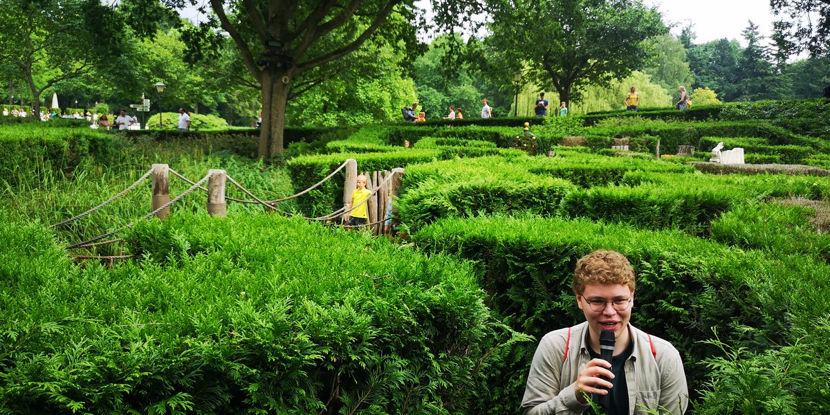 Doe een item opnemen in het Doolhof zeiden ze,.. Is leuk zeiden ze... 😑