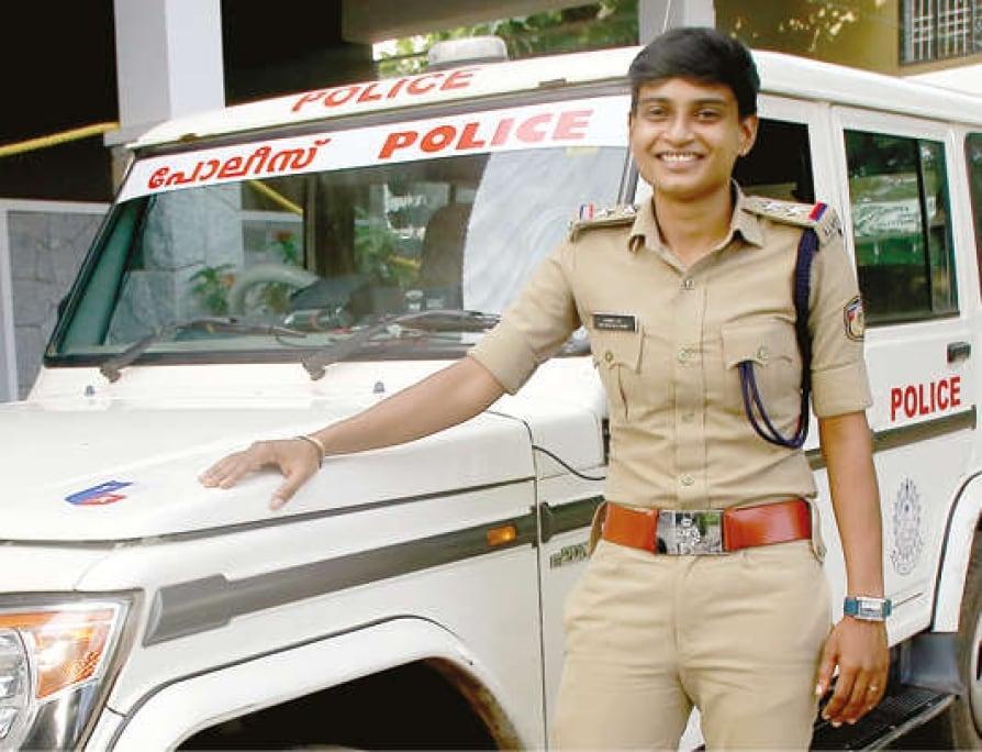 Married her love against the will of her parents, husband abandons her and their new born. Sells ice creams and lemonades, cracks the SI exam and becomes a cop. Inspiring story of a real life warrior, #AnnieShiva. Hats off!
