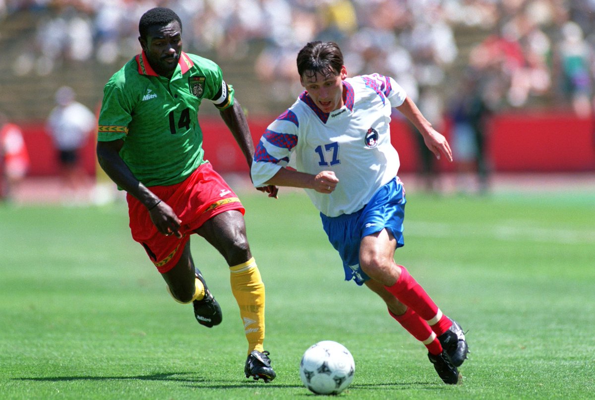 AntonioUbilla1's tweet photo. 28 junio 1994, Stanford Stadium, San Francisco, fase final Mundial USA94, Rusia 6 (Oleg Salenko(5)1p, Dimitri Radchenko) Camerun 1 (Roger Milla) #Rusia #Salenko #Milla #HistoriaMundiales https://t.co/Ys80yrdPPr